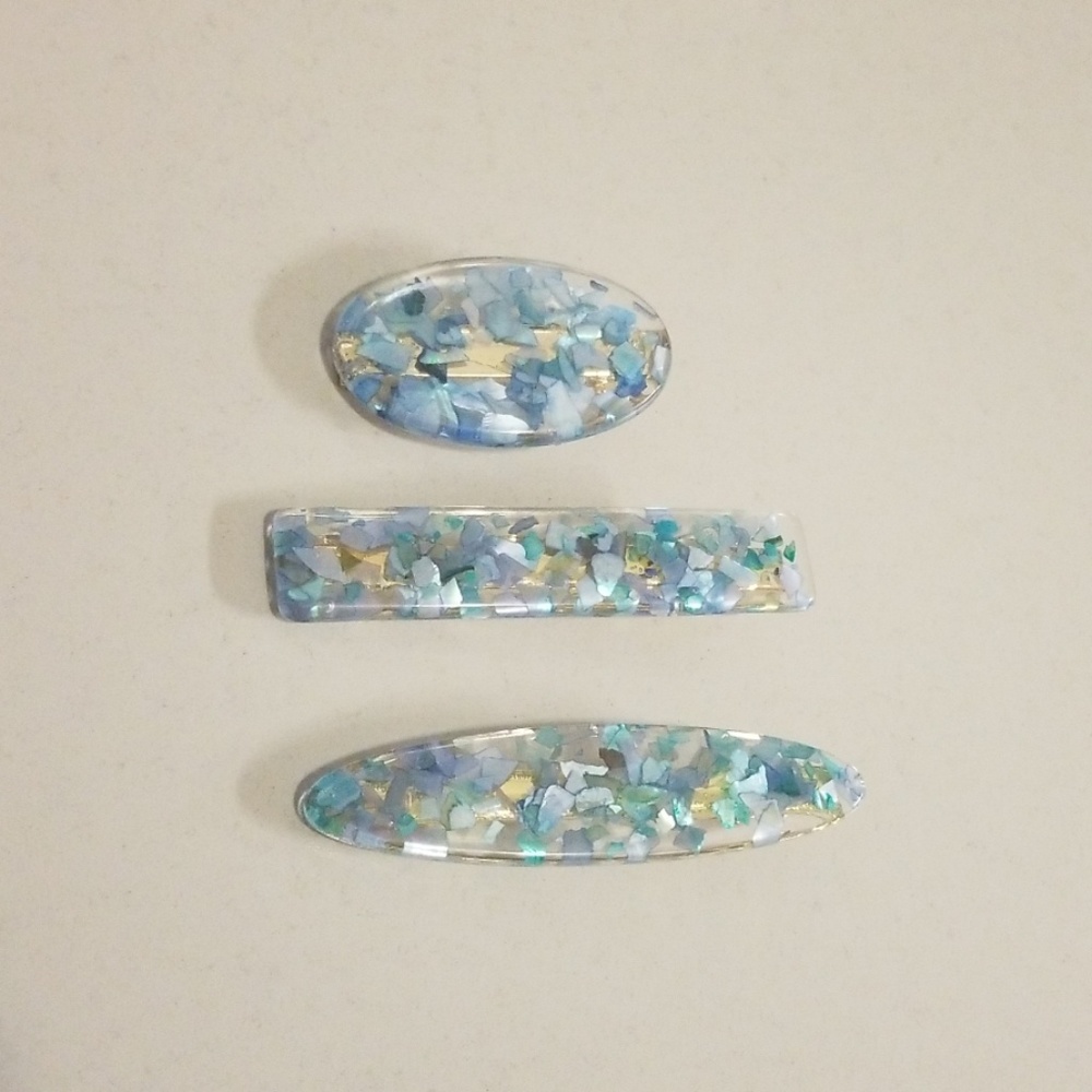 🎉SALE 3 SETS FOR $15 🎉 Hair clips - Picture 2 of 3